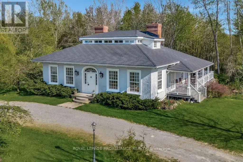 1479 Lakeside Drive, Prince Edward County (Ameliasburgh)